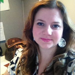 Meet your Posher, Candi